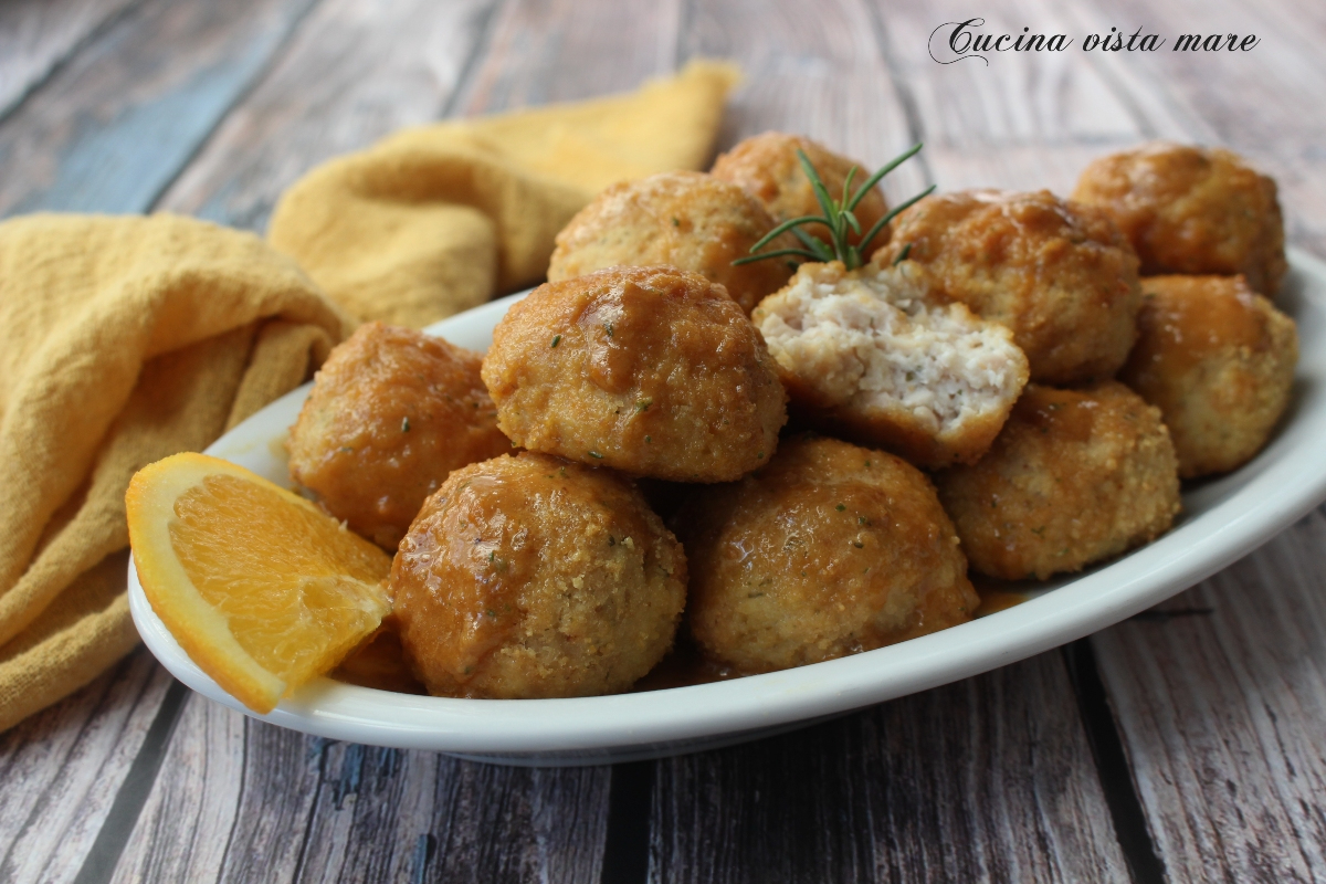 Chicken Meatballs in Sauce