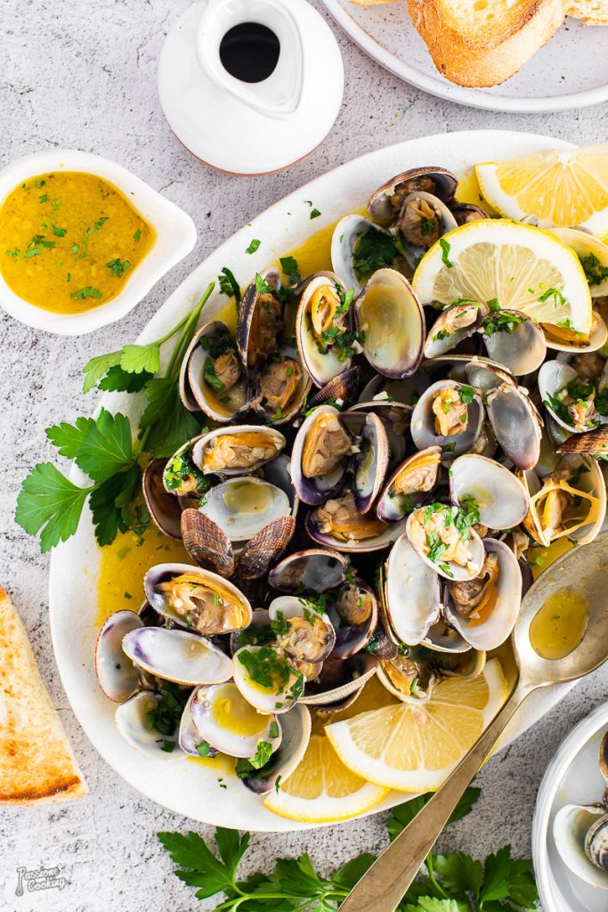 Clams with White Wine