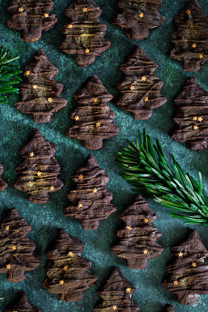 Cocoa Cookies with Orange Marmalade