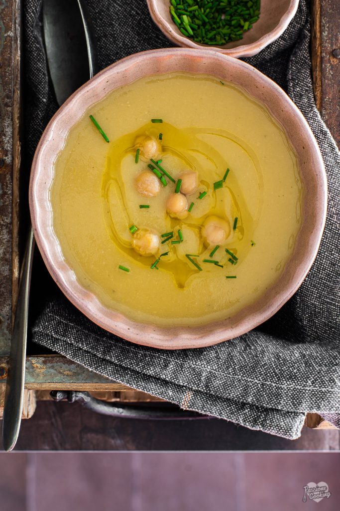Creamy Potato and Chickpea Soup