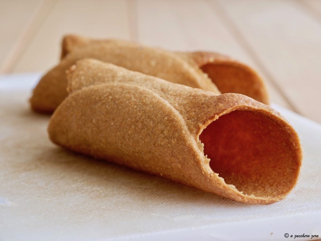 Crunchy and Light Whole Wheat Wafers for Cannoli and Petit Fours