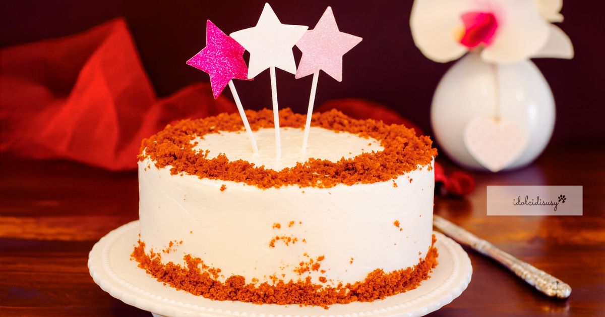 Red Velvet Cake: the soft and creamy red velvet cake