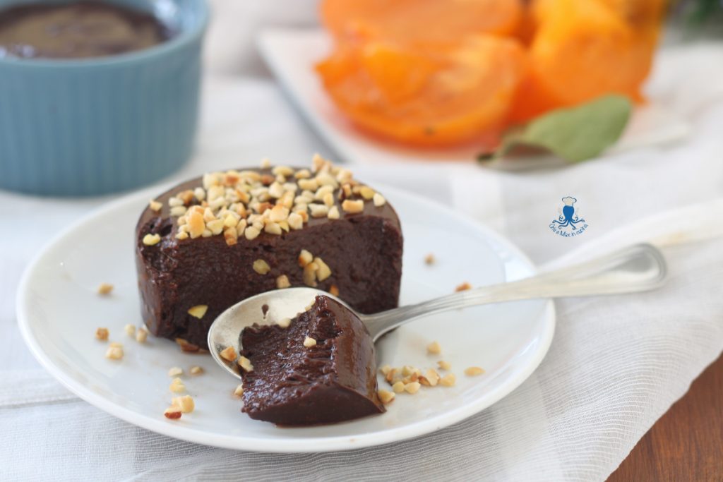 Fit Cocoa Pudding with Persimmons