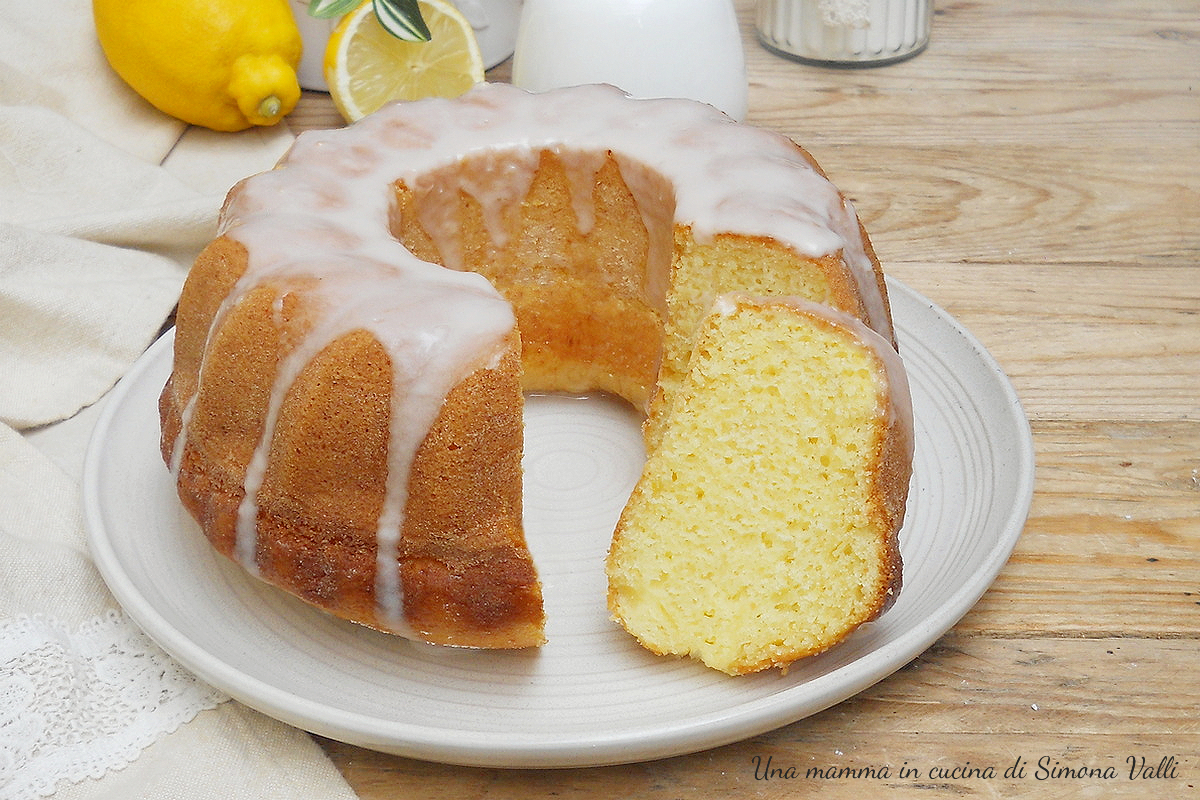 Lemon and Yogurt Bundt Cake