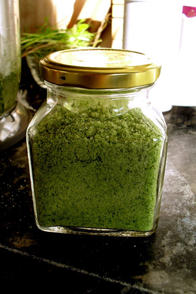 Herb-Flavored Salt, Eat Without Belly