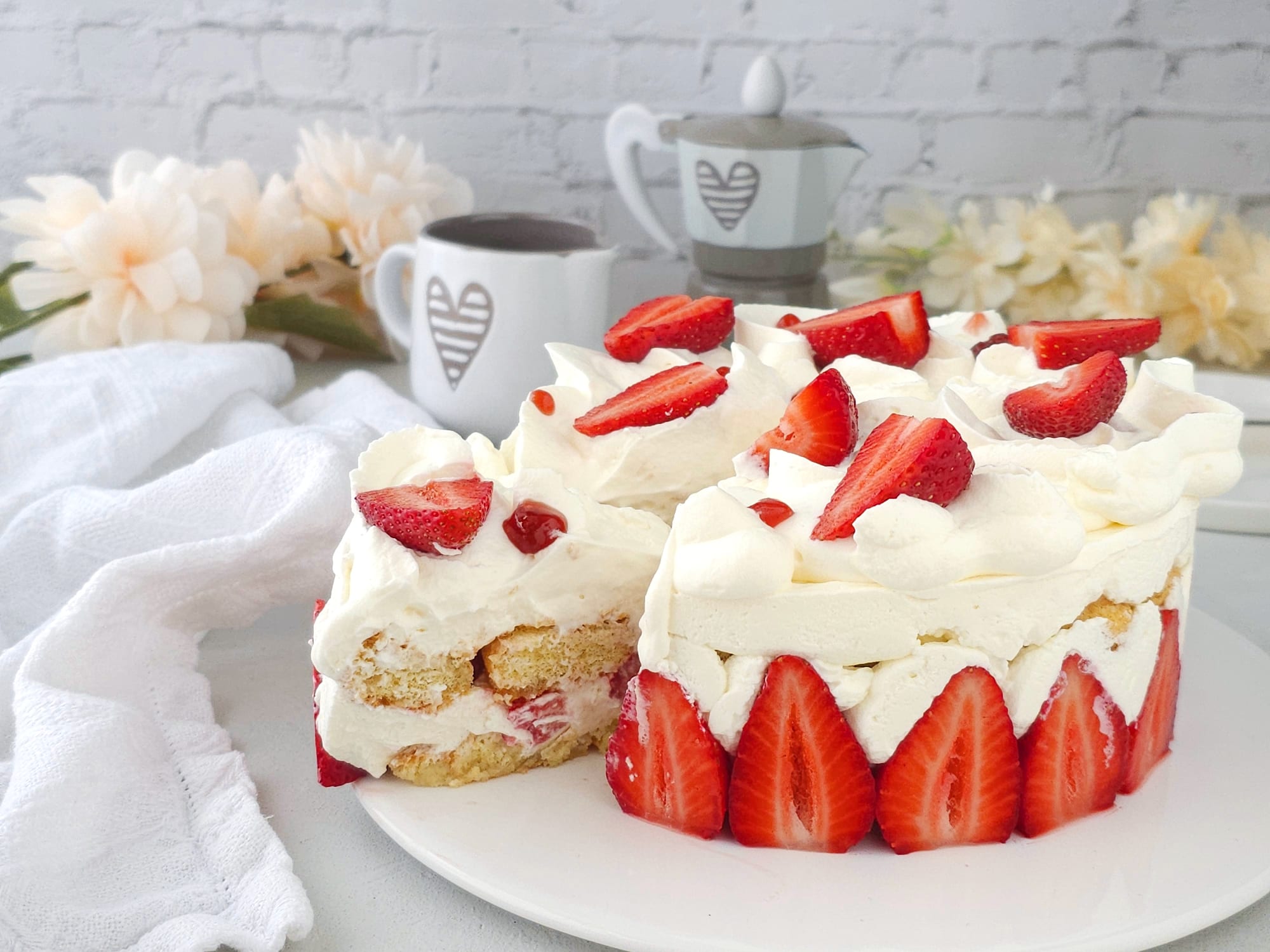 Mascarpone and Strawberry Cake