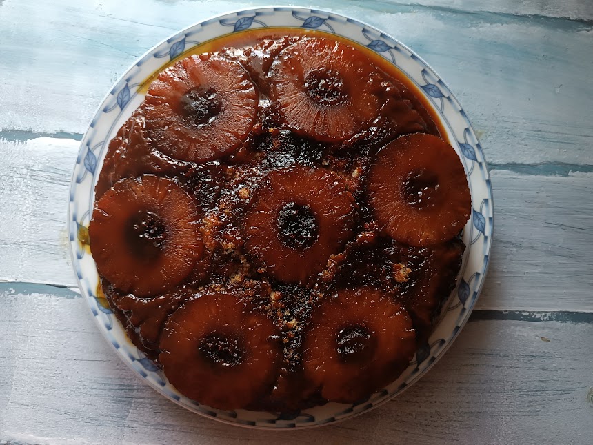 The Magic of Pineapple or Canned Peaches Cake