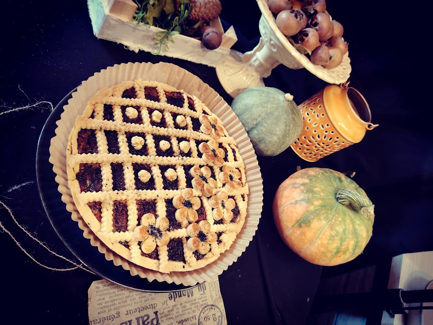 Savory Pie with Pumpkin and Gorgonzola
