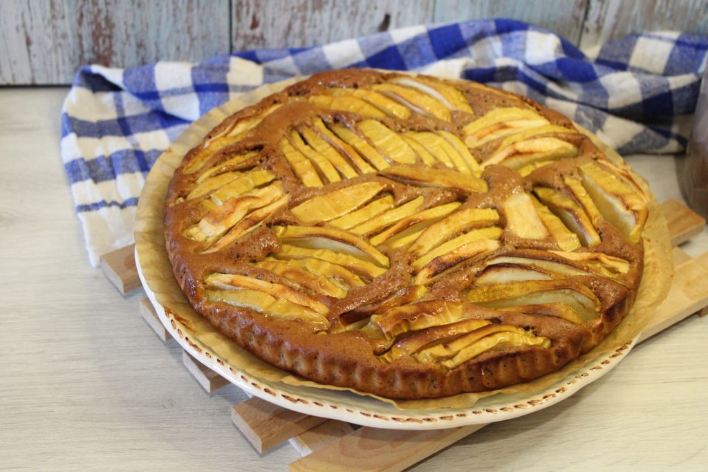 Chestnut and Apple Cake