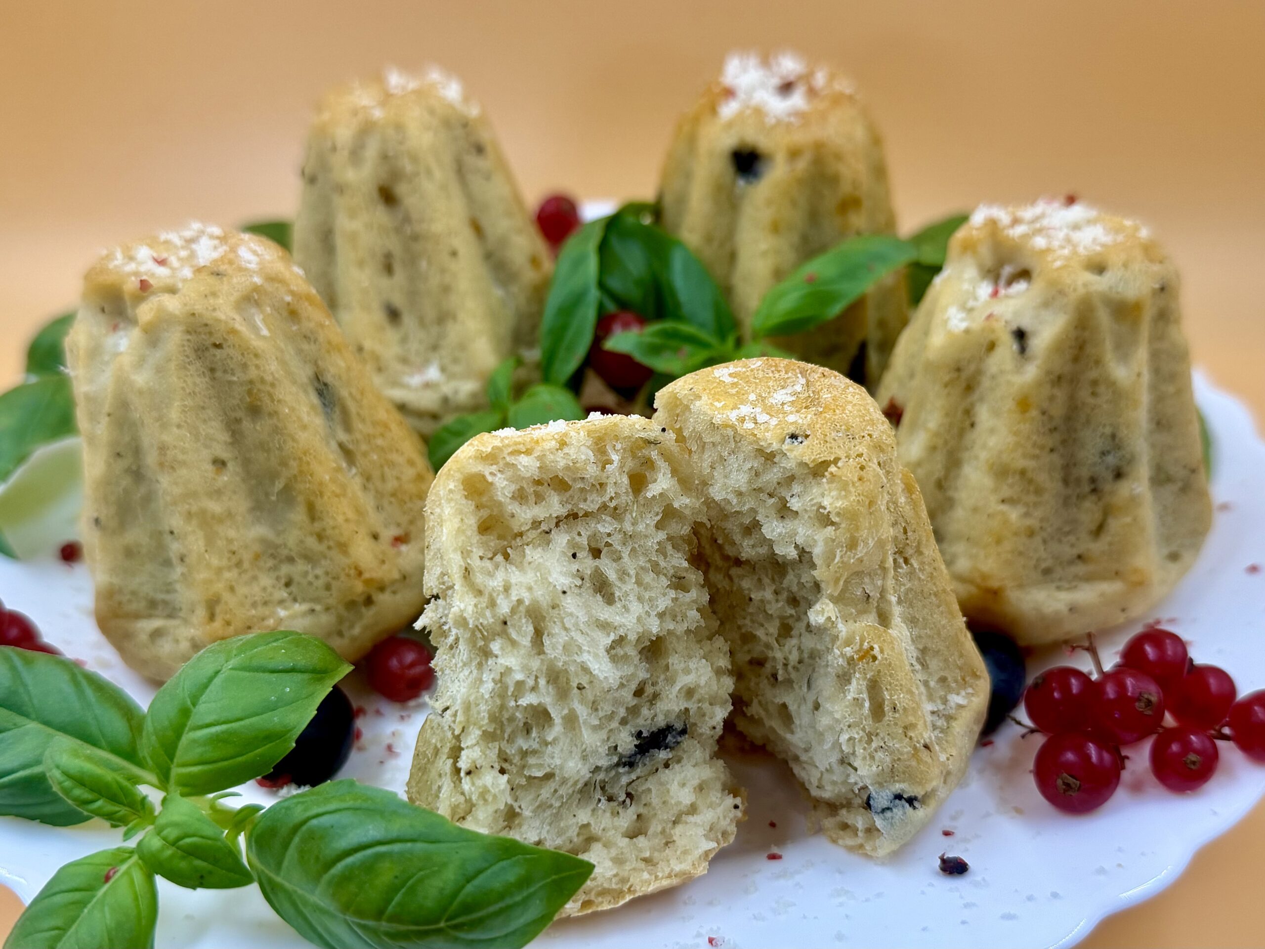 Savory Mini Pandoro Without Eggs | Easy Recipe for Buffets and Appetizers