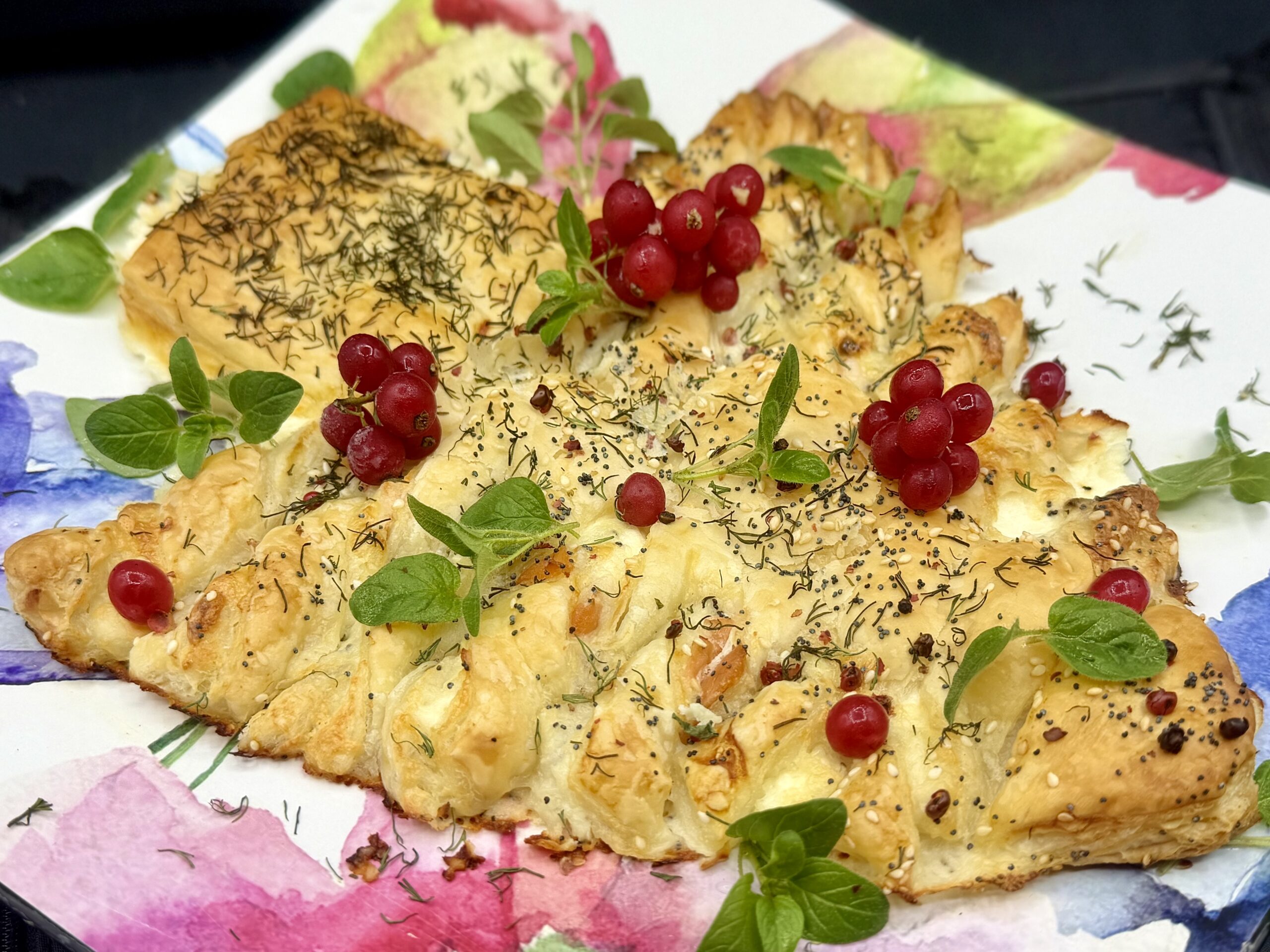 Savory Puff Pastry Tree with Salmon and Burrata – Quick Christmas Appetizer