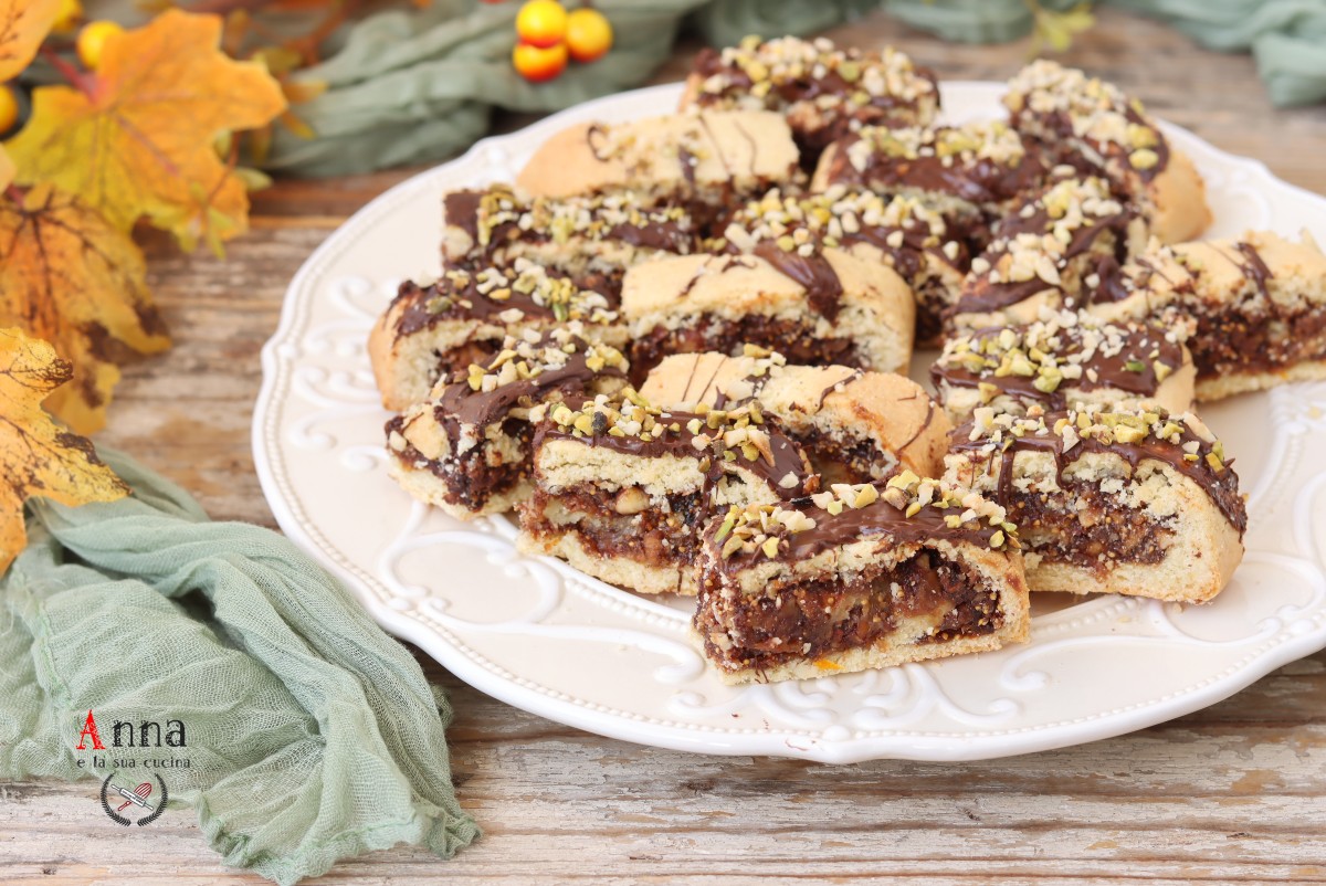 Rustic Rolled Cookies with Dried Figs and Almonds