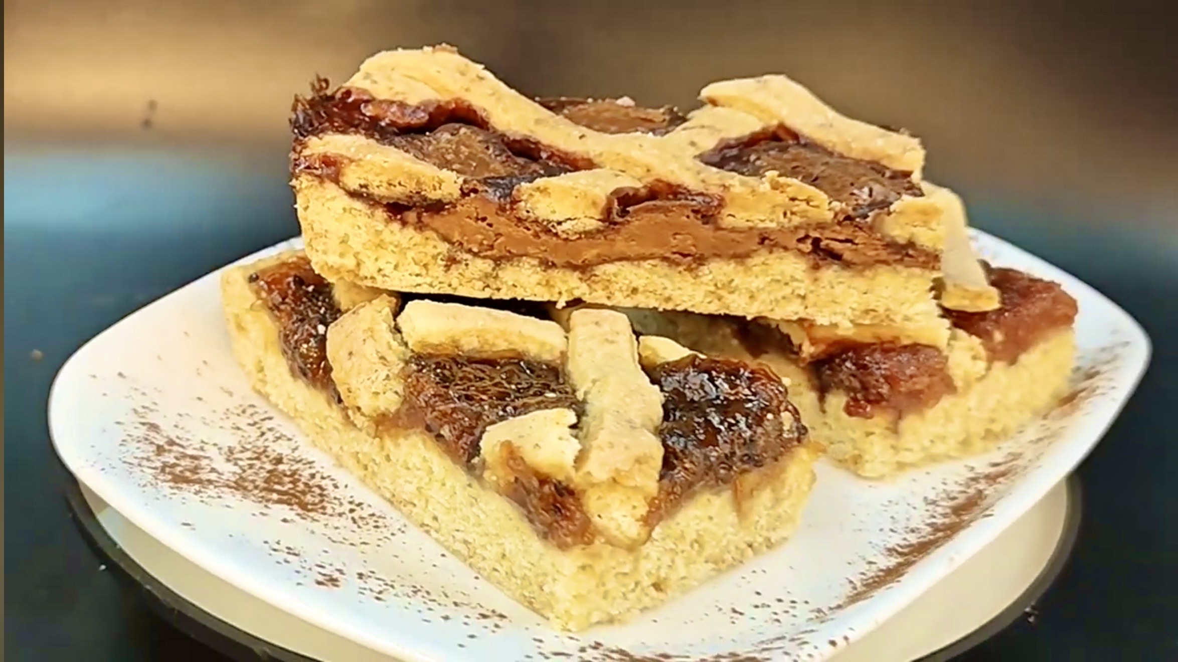 XXL Pie with Three Flavors