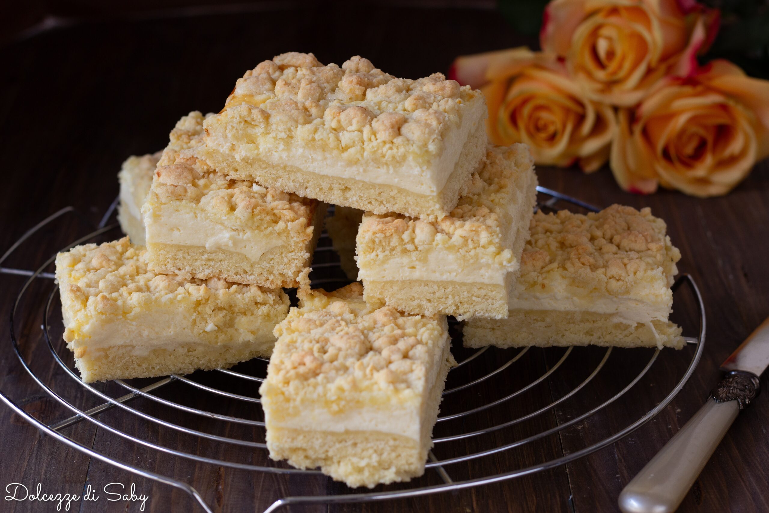 Crumbled Cheesecake Cubes (24 servings or more with one dough)