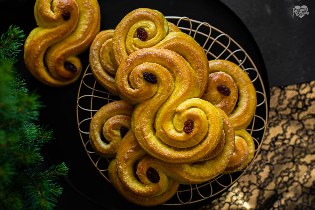 Lussekatter with White Chocolate