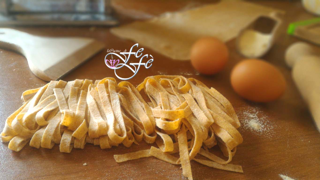WHOLE WHEAT AND SEMOLINA TAGLIATELLE