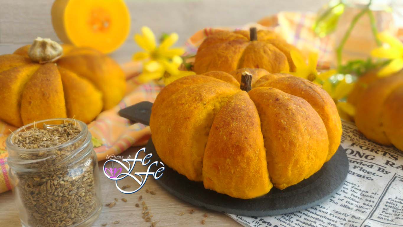 PUMPKIN BREAD WITH ANISE AND LICORICE SEEDS