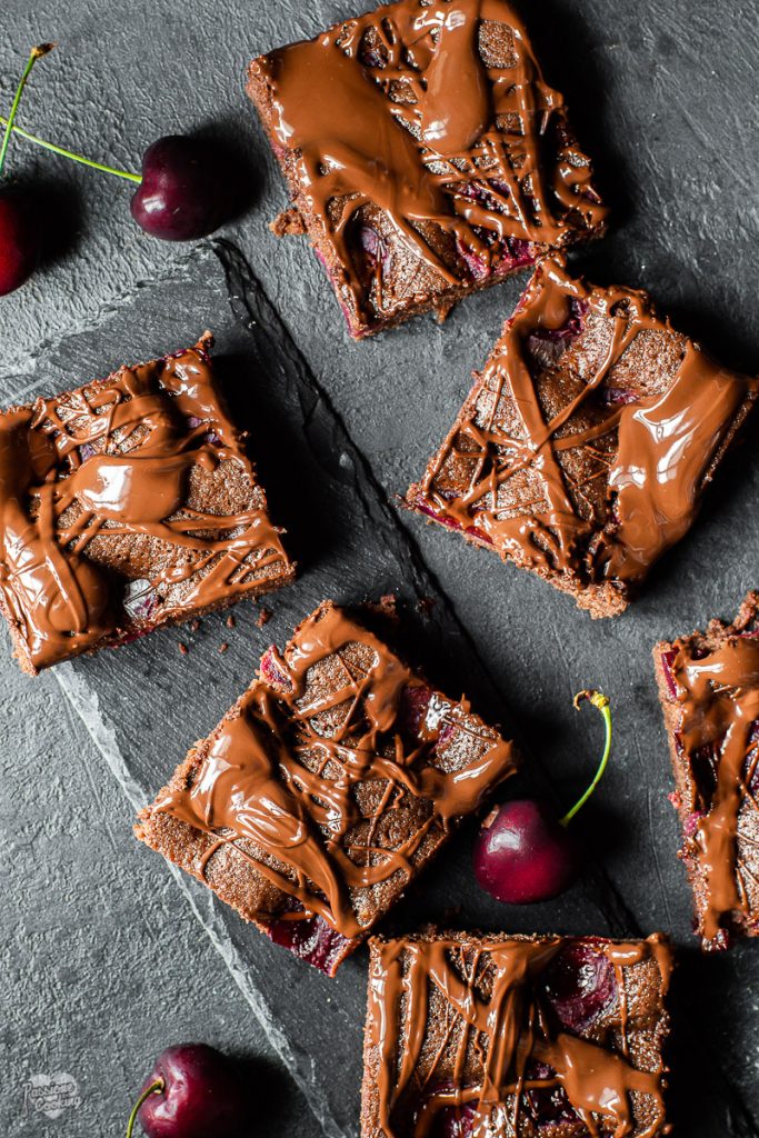 Cocoa and Cherry Cake, Without Butter