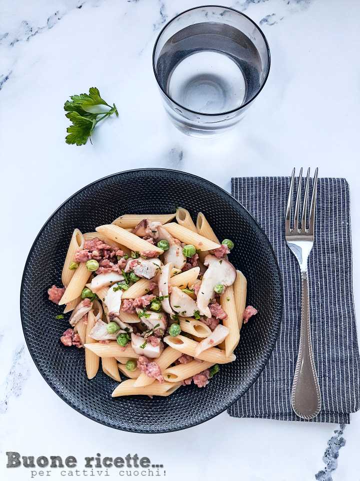 Creamy Pasta with Mushrooms and Sausage