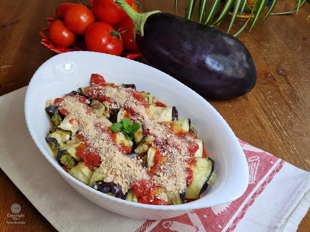 Sicilian-style oven-baked eggplant rolls