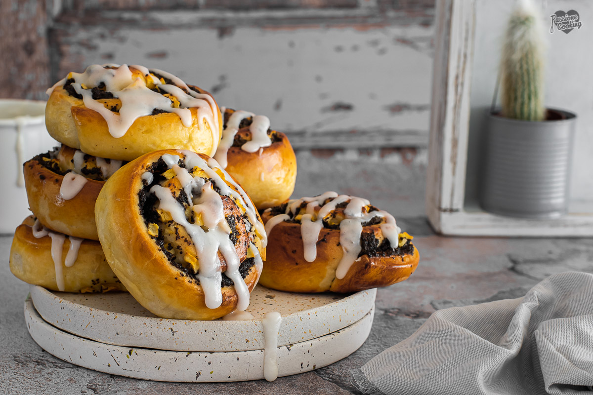 Poppy Seed and Golden Delicious Apple Swirls