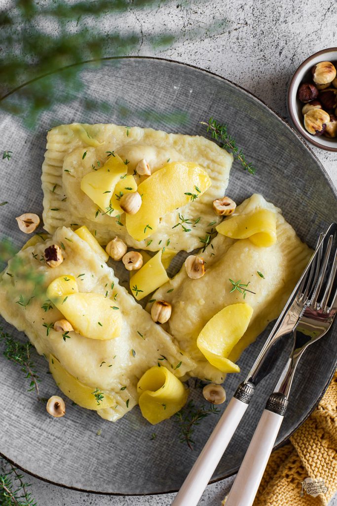 Potato Ravioli Stuffed with Apples and Cheese