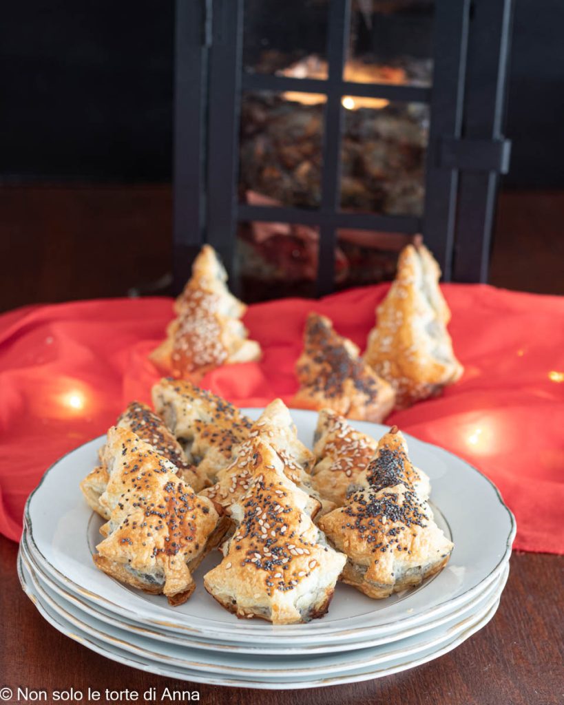 puff pastry trees with olive cream