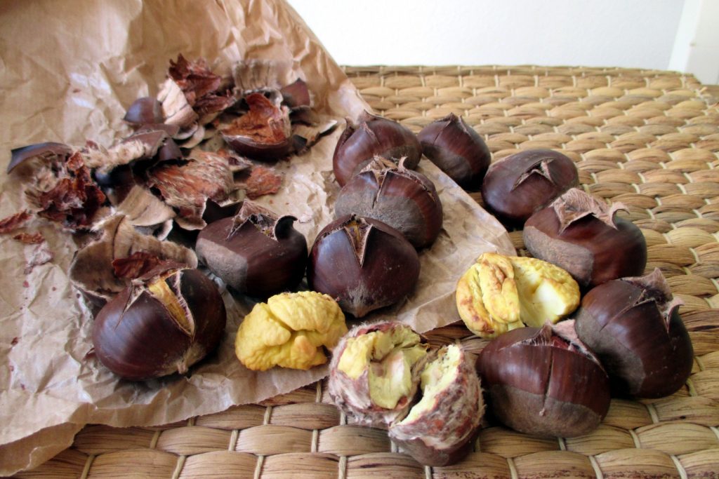 Roasted Chestnuts in the Air Fryer, Eat Without Belly