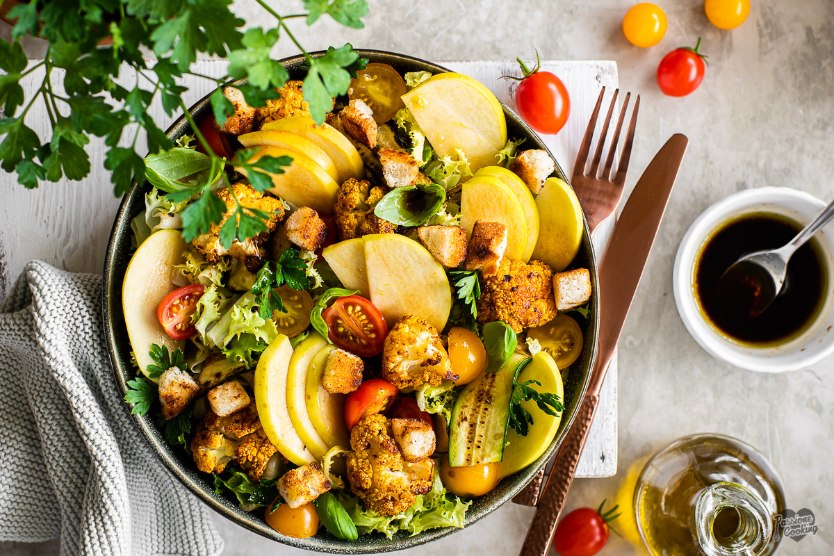 Salad with Roasted Cauliflower and Golden Delicious Apples
