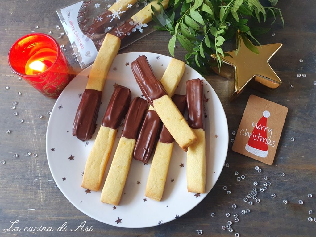 Shortcrust Pastry Matchsticks with Dark Chocolate