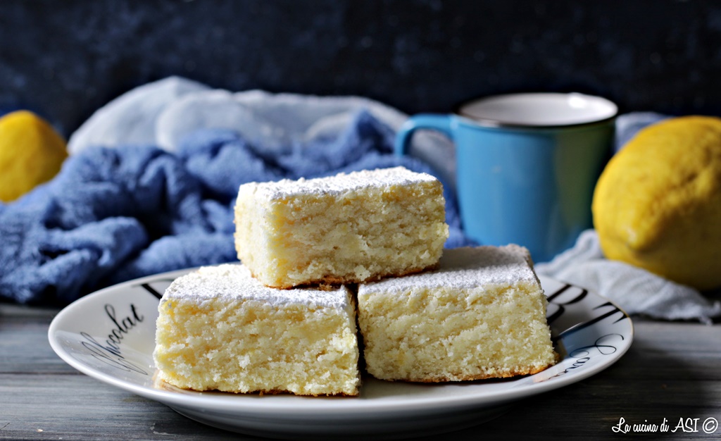 Soft lemon cake without yeast