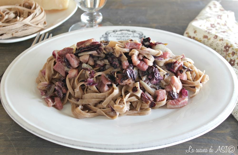 Spelt tagliatelle with radicchio and bacon