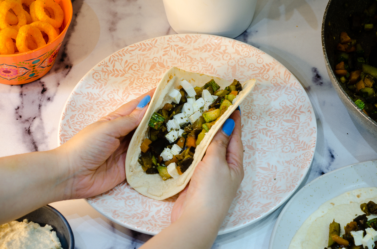 Tortillas with Vegetables and Cashew Cheese