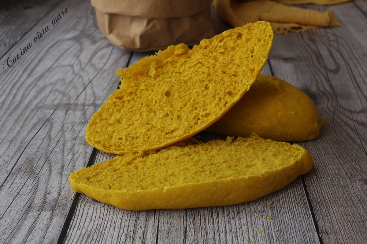 Turmeric Bread Sticks