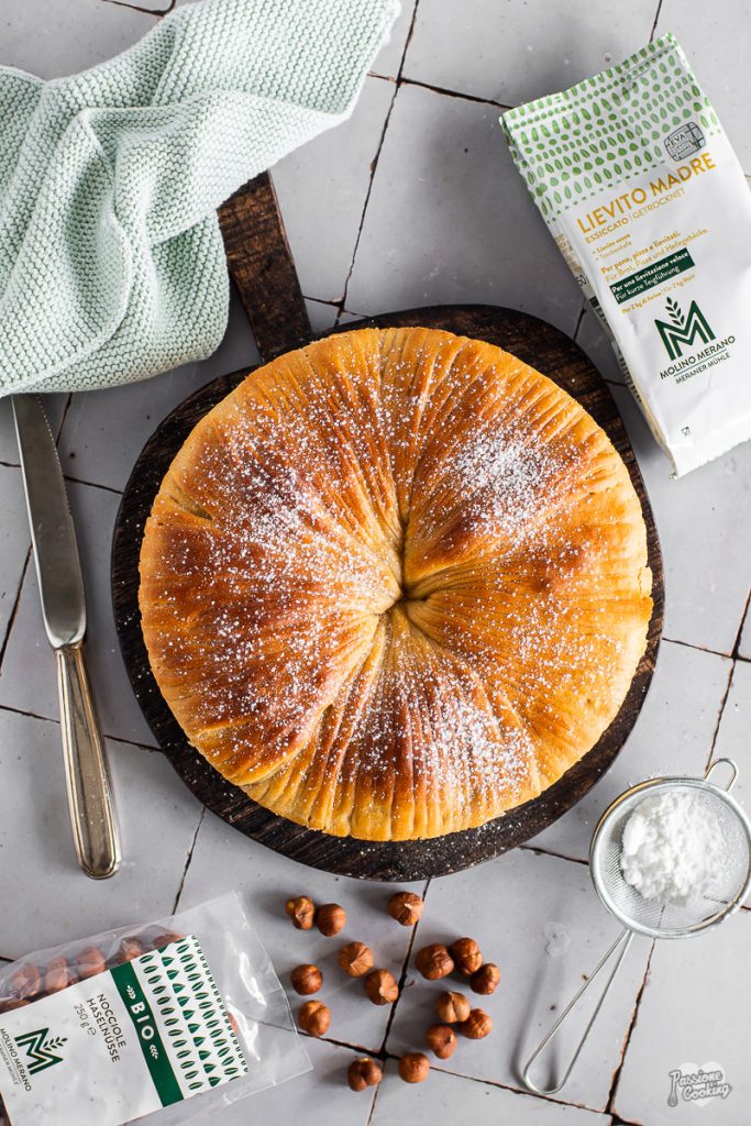 Wool roll bread filled with hazelnuts