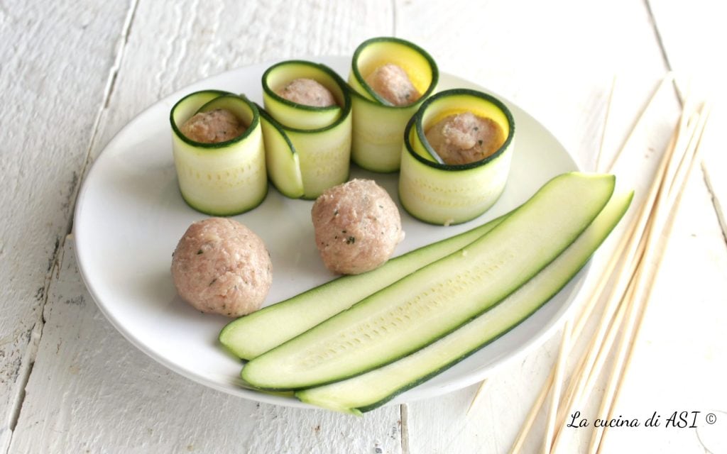 Zucchini and Meatballs Skewers