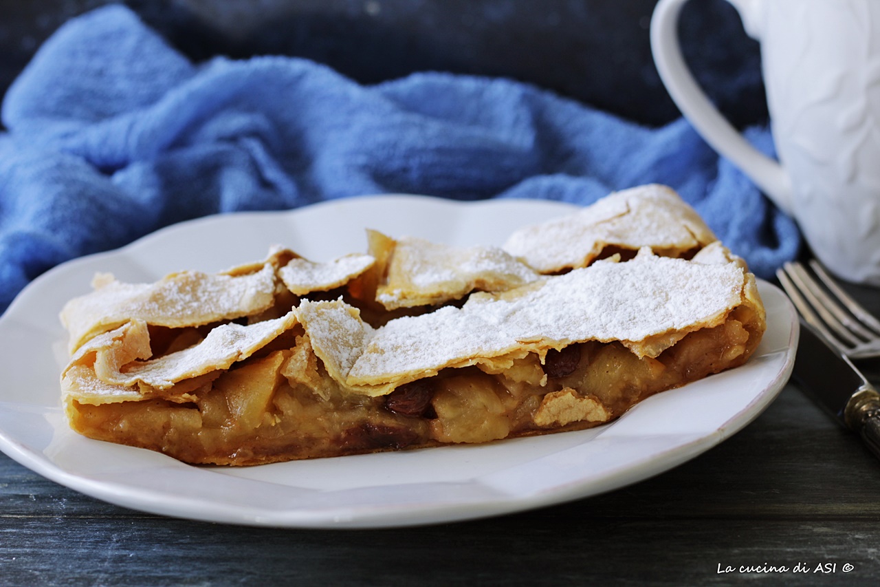 APPLE STRUDEL Family Dessert Recipe