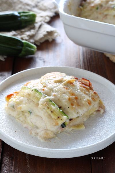 bake the lasagna in the oven for 30 minutes covered with aluminum foil and 10 more minutes uncovered and serve