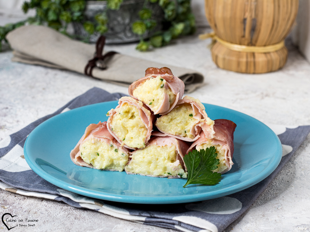 BAKED OR AIR FRYER HAM AND POTATO ROLLS