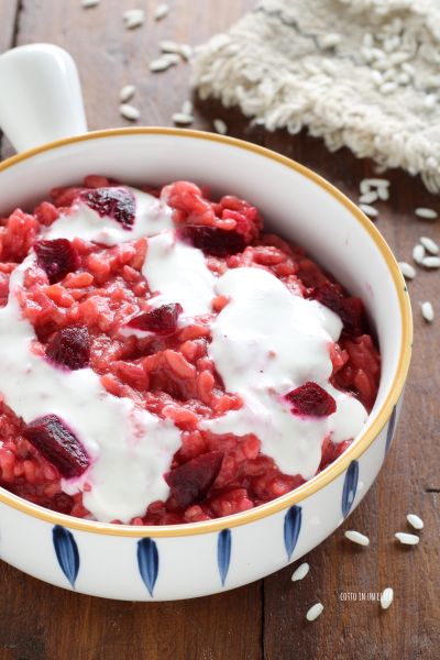 blend the stracciatella and serve the risotto with the stracciatella cream