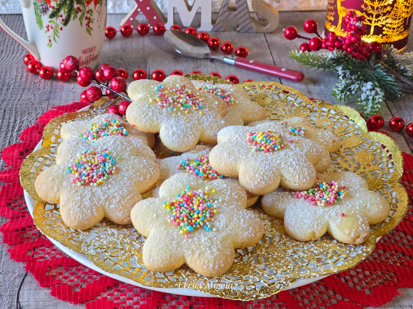 Vanilla Fragrant Snowflake Cookies