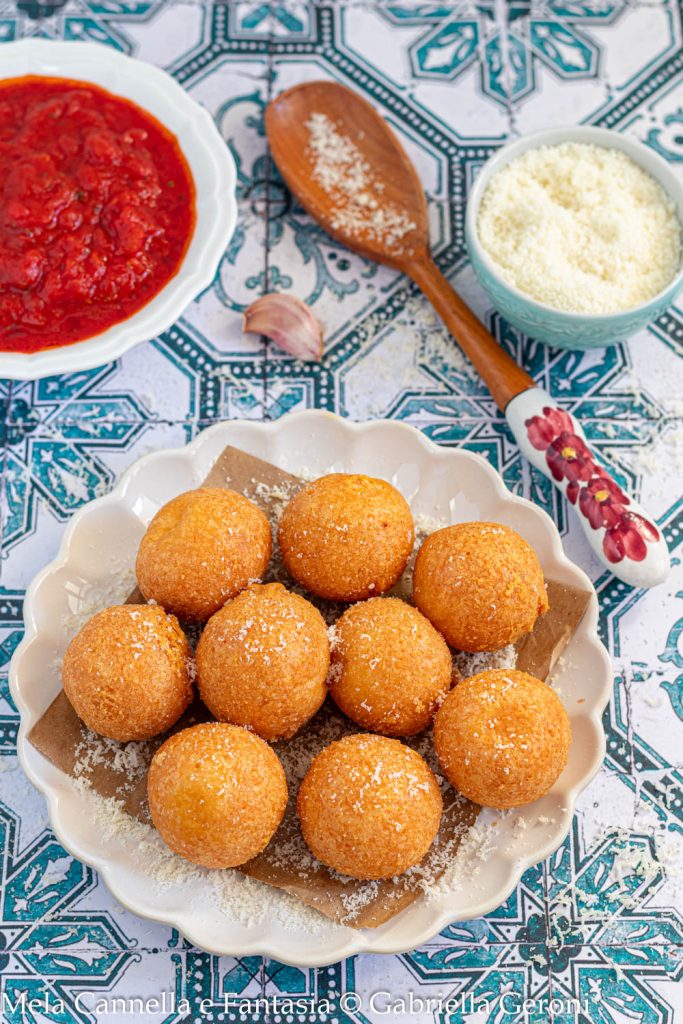 cheese and egg balls without bread Abruzzese recipe