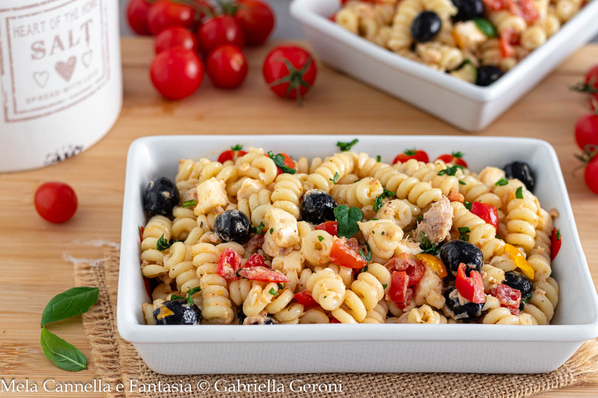 Cold Pasta Salad with Tuna, Cherry Tomatoes, and Mozzarella