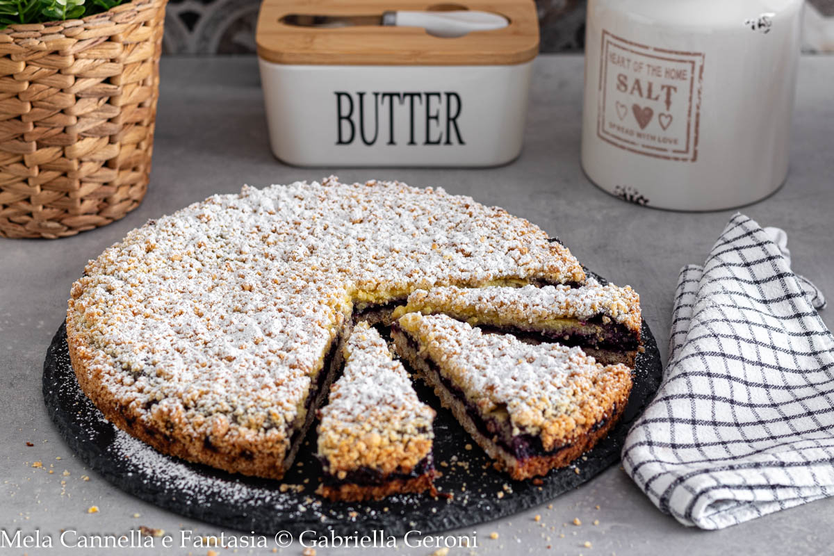 Crumble Cake with Cream and Blueberry Jam