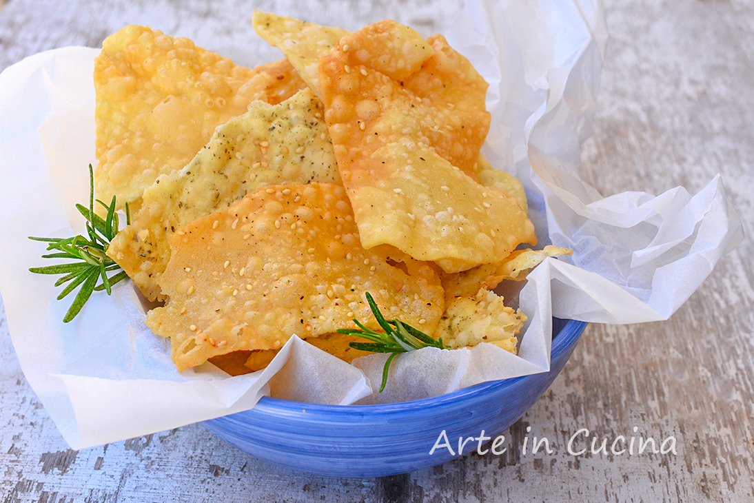 Quick Crunchy Sesame Puff Pastries