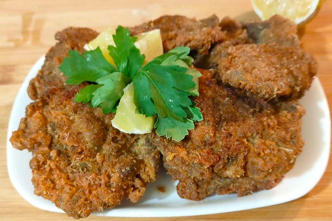 Golden Fried Pleurotus Mushrooms