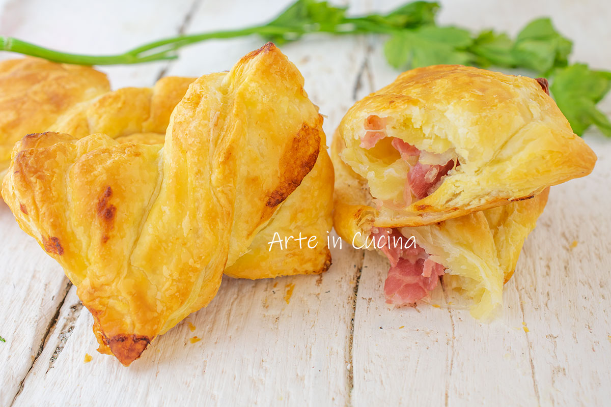 Ham and Provola Twists with Puff Pastry