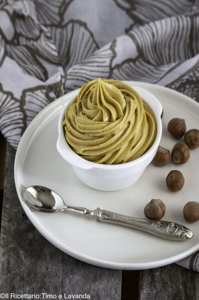 hazelnut custard cream