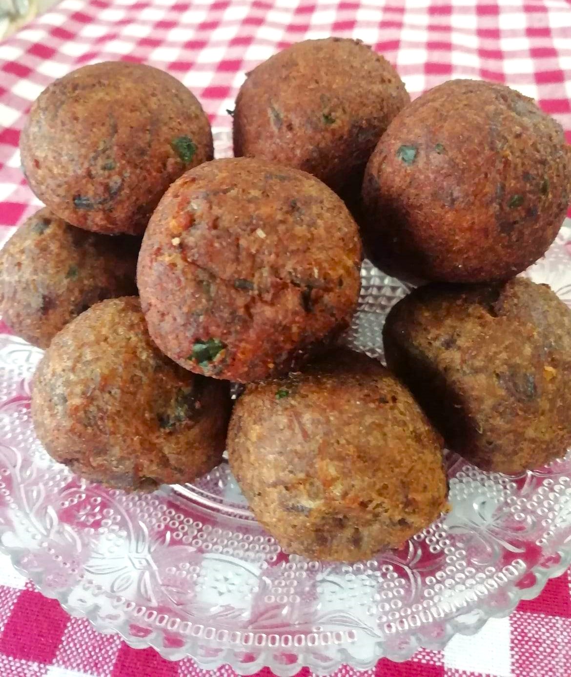 MEATBALLS with Broth-Boiled Meat