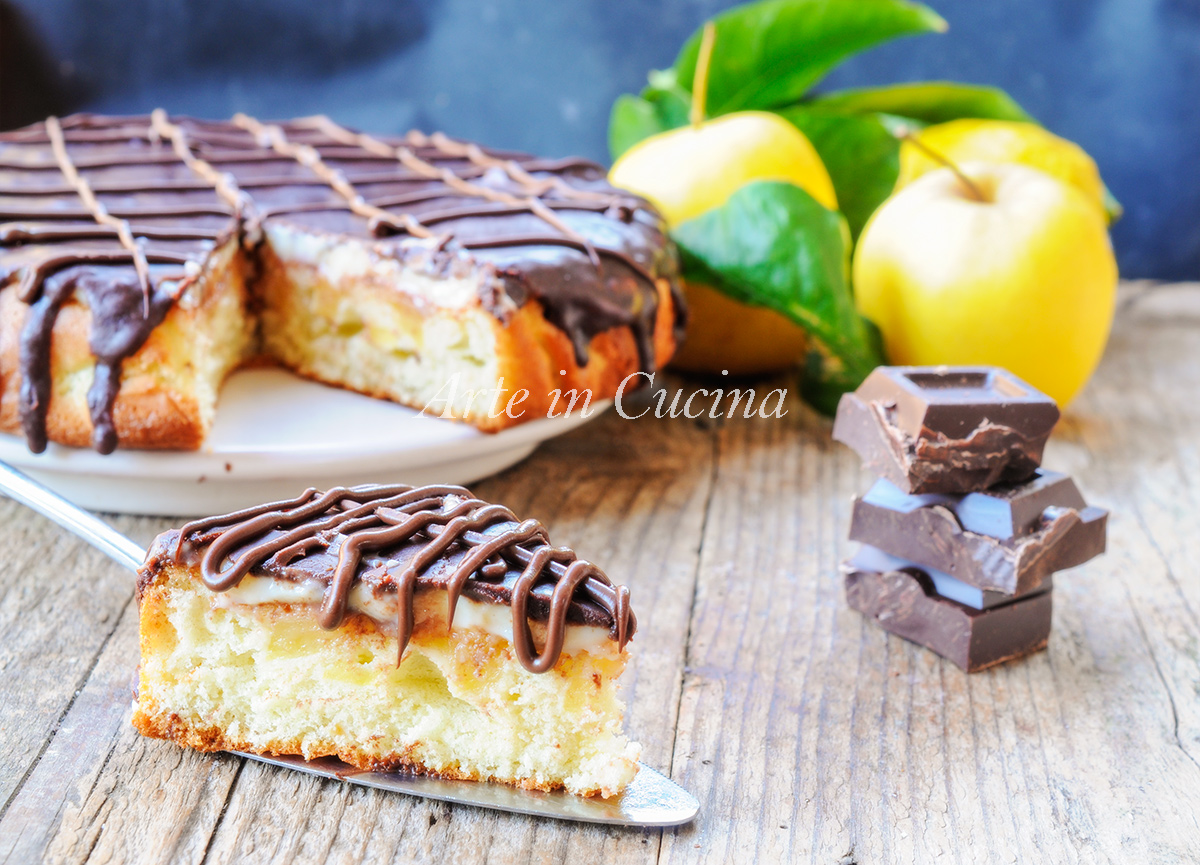 Melamangio apple cake with cream and chocolate